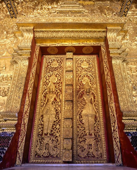 Gilded entrance doors of Wat Mai Temple