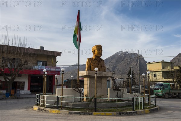 Kurdish golden hero statue in the old walled city of Amadiya