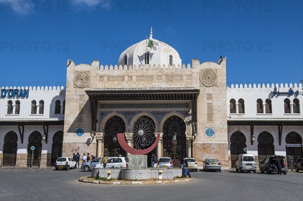 Colonial railway station