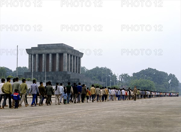 Queue of people wanting to visit the Ho Chi Minh Mausoleum