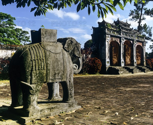 Dai Hong Mon Gate