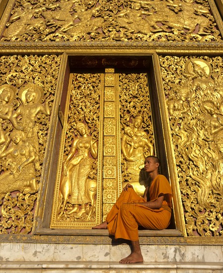 Golden reliefs
