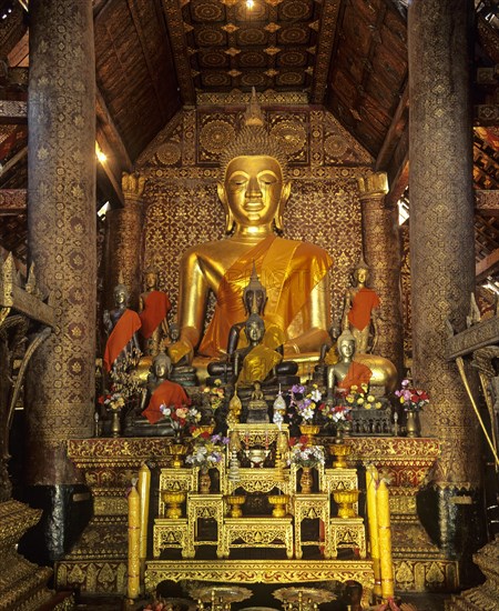 Buddha statue in Wat Xieng Tong or Vat Xienthong