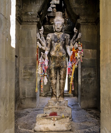 Statue of Vishnu