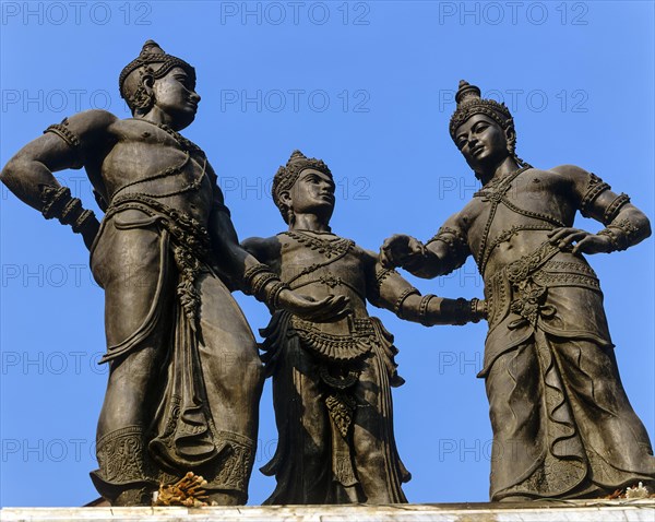 Monument to the Three Kings in front of the Arts and Cultural Centre