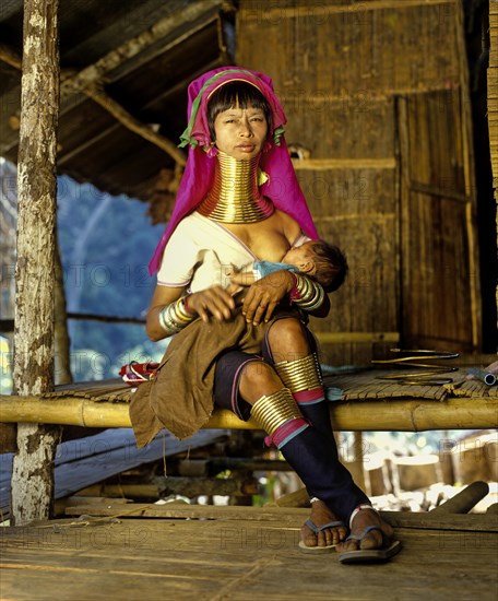 Long-necked woman of the Padaung mountain tribe