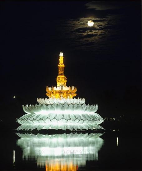 Loi Krathong festival