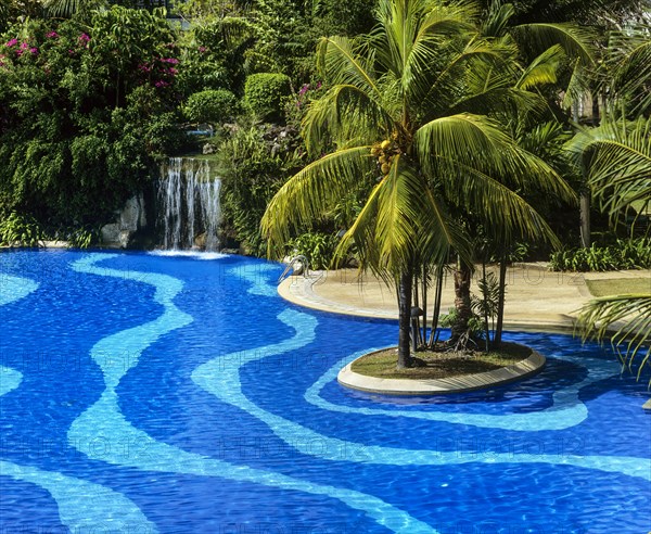 Pool of the Pearl Village Hotel