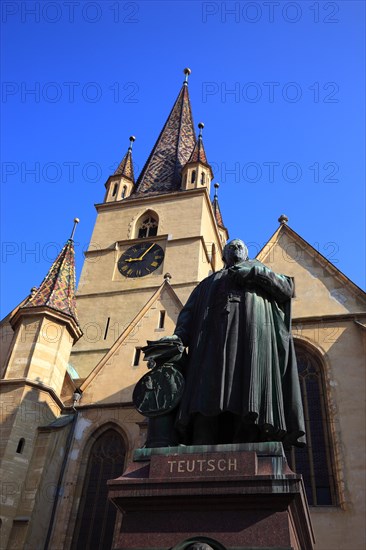 Protestant Parish Church and statue of Friedrich Teutsch