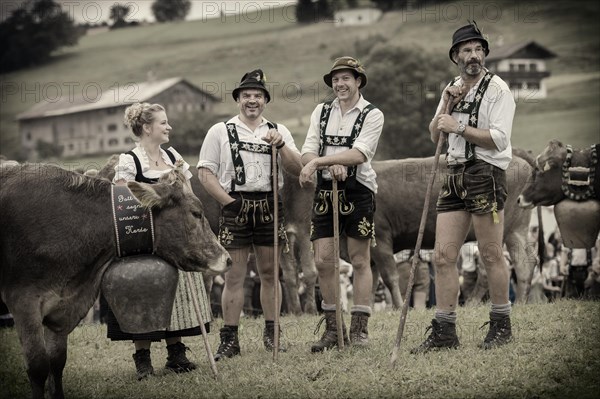 Shepherds during the Viehscheid cattle drive