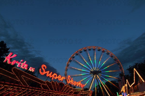 Ferris wheel at the blue hour