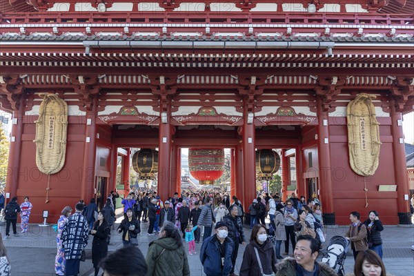 Visitors to Senso-ji Temple at Asakusa Shrine