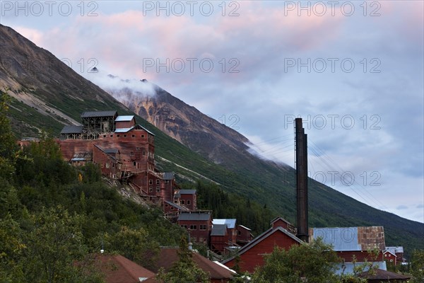 Houses of the abandoned Kennicott copper mines