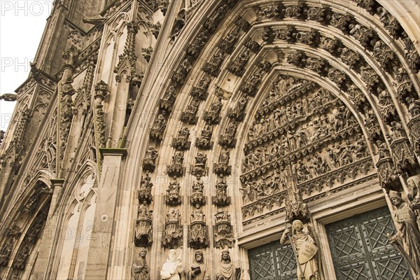 Michaelsportal church porch