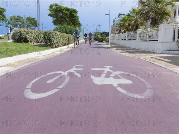 Cycling road sign