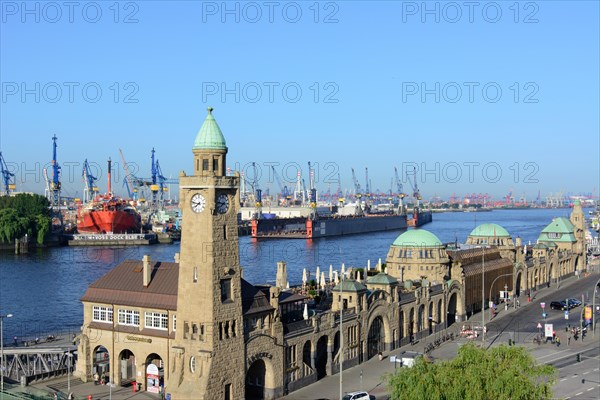 St. Pauli Landungsbruecken landing bridges