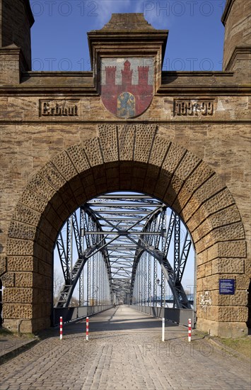 Alte Elbbrücke