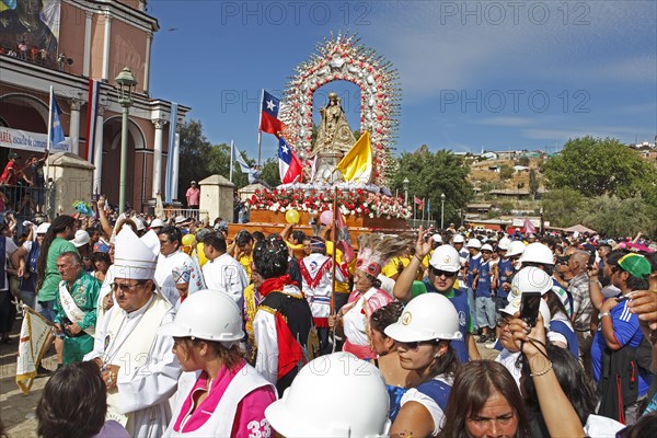 Procession of the Virgen del Rosario