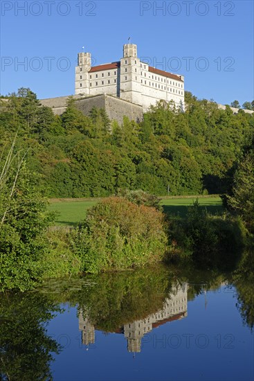 Willibaldsburg Castle above the Altmuehl river