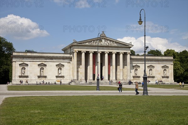 Glyptothek Museum on Koenigsplatz square