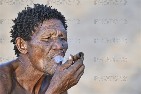 San man (bushmen man)