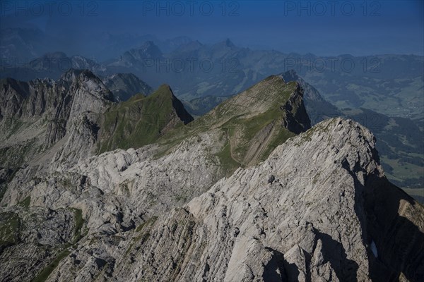 Kurfuersten Range seen from Saentis Mountain