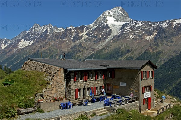 Krummenalp guesthaus at Loetschen Pass