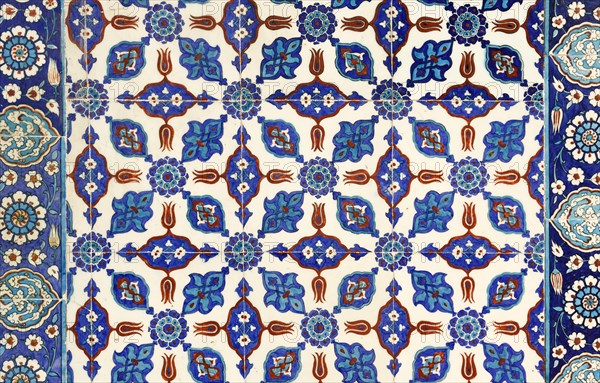 Iznik tiles