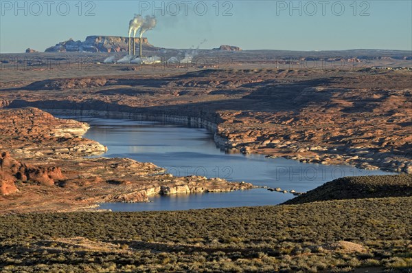 View over Lake Powell towards a coal power plant