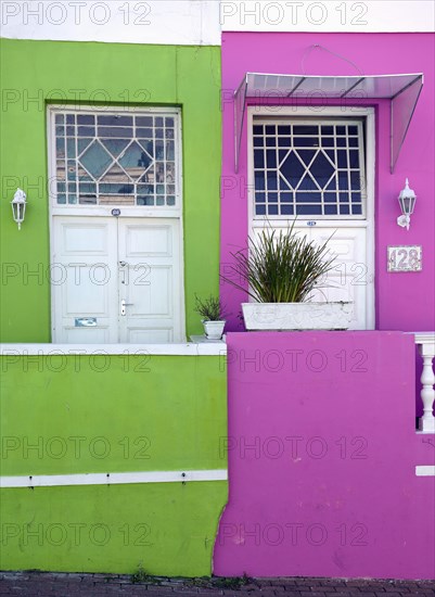 Colourful houses in the Cape-Muslim-Quarter or Bo Kaap Quarter