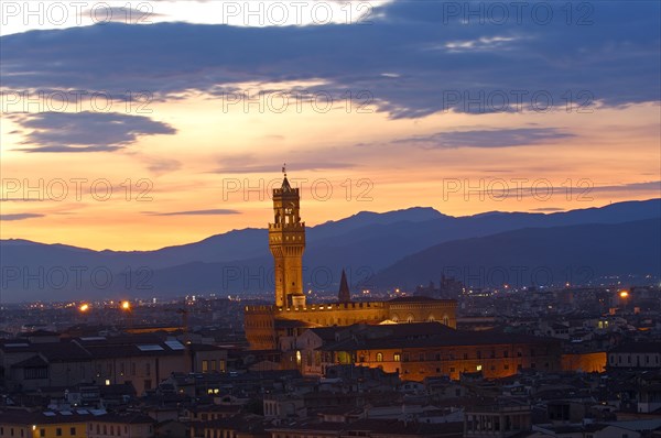 Palazzo Vecchio at dusk