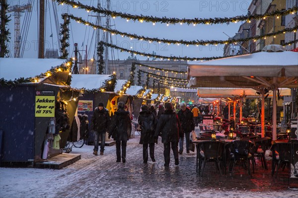 Christmas market in Nyhavn