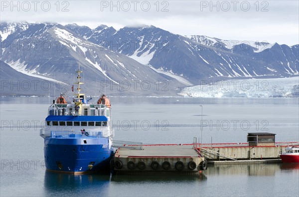 Small expedition cruise ship