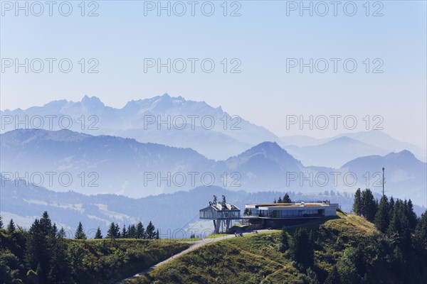 Niedere cable car station