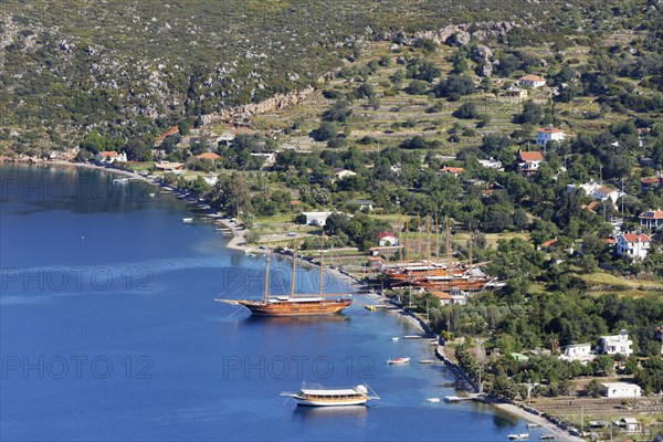 Village of Sögüt with shipyard