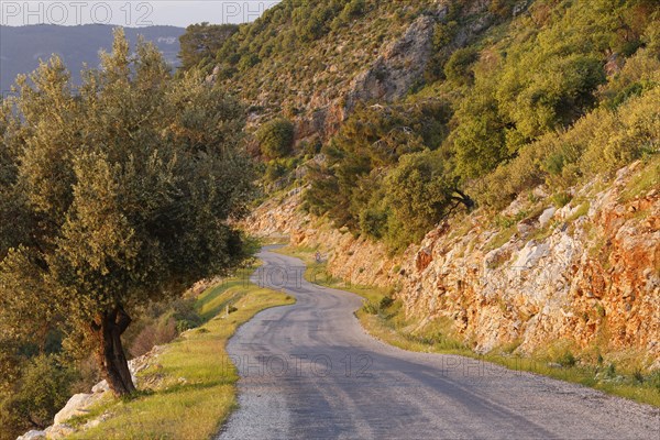 Coastal road between Ölüdeniz and Faralya