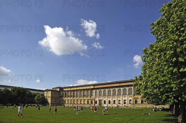 Alte Pinakothek art gallery