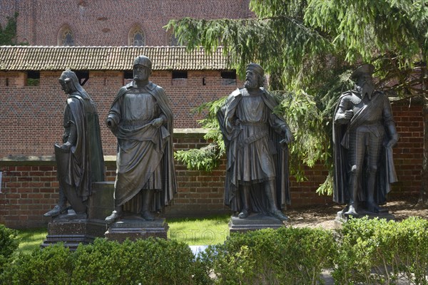 Statues of the Grand Masters of the Teutonic Knights