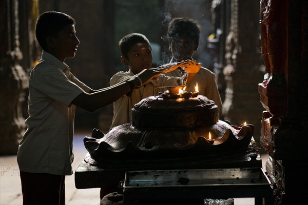 Children pay homage to the goddess Meenakshi