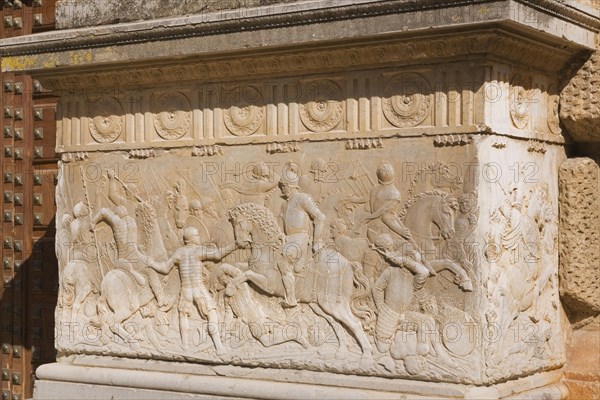 Relief on a column