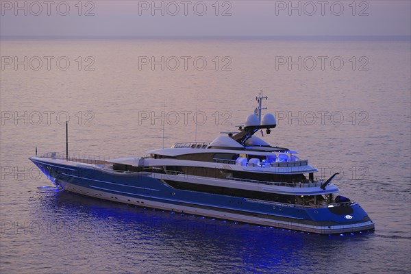 Motor yacht