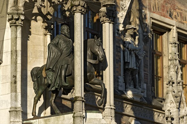 Bronze equestrian statue of Prince Regent Luitpold by Ferdinand von Miller