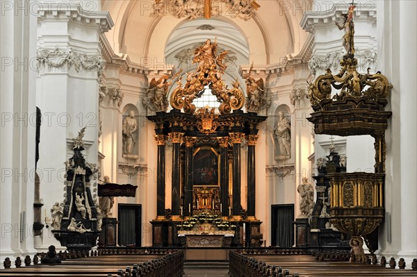 Nave with the high altar