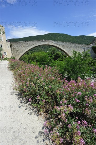 Pont de Nyons