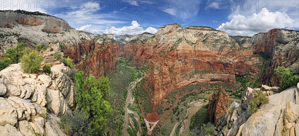 Panoramic views from the lookout at Angels Landing into Zion Canyon