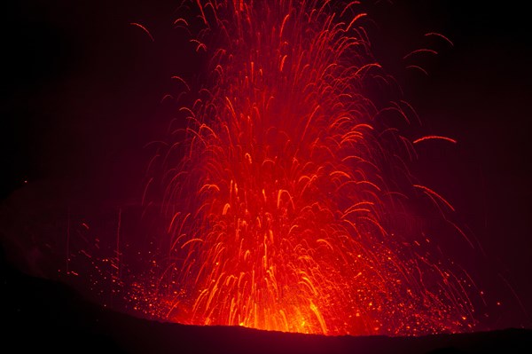 Volcanic eruption of Mount Yasur volcano