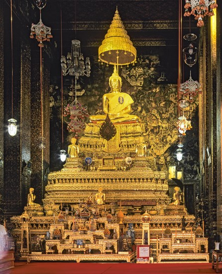 Phra Ubosot