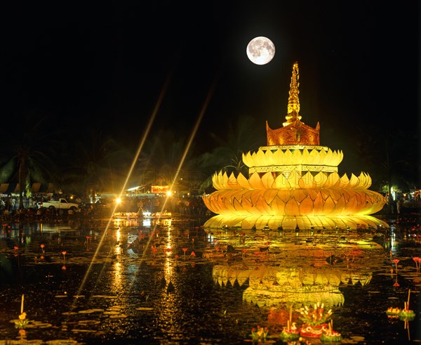 Loi Krathong festival