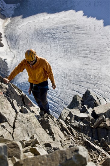 Mountain climber during the ascent of Wilder Pfaff Mountain