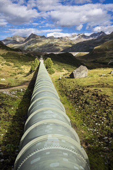 Water pipeline